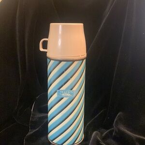 Vintage 1963 Keapsit by Thermos 10” Blue and White Stripes